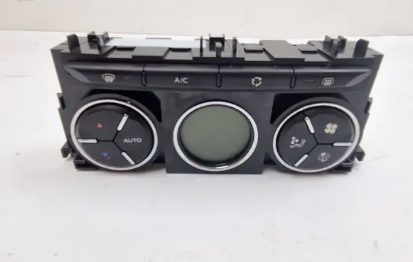 Citroen DS3 Climate control unit 96753994XT