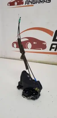 Toyota Corolla Verso E121 Front door lock