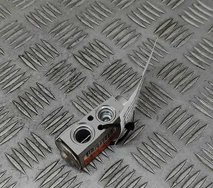 Audi Q4 Sportback e-tron Air conditioning (A/C) expansion valve 1EA816103D