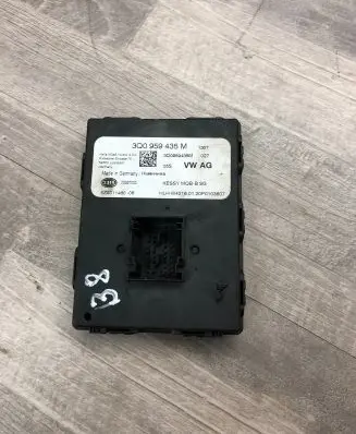 Keyless (KESSY) go control unit/module