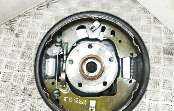 Volkswagen ID.3 Rear wheel hub