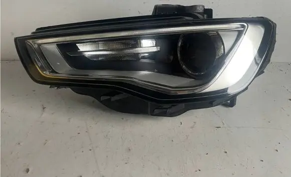 Audi A3 S3 8V Headlight/headlamp 8V0941005AE 1EL01074021