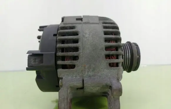Audi A6 S6 C5 4B Generator/alternator 06F903023C