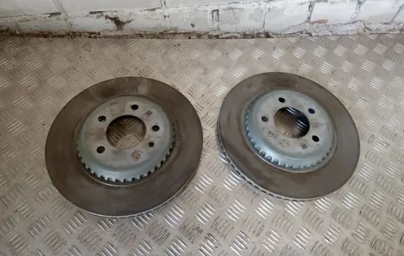 Land Rover Defender Rear brake disc LPLA2A315AC 8C269313