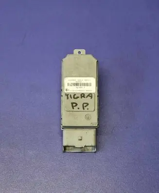 Opel Tigra B Electric power window relay 440760D 44076044 45865
