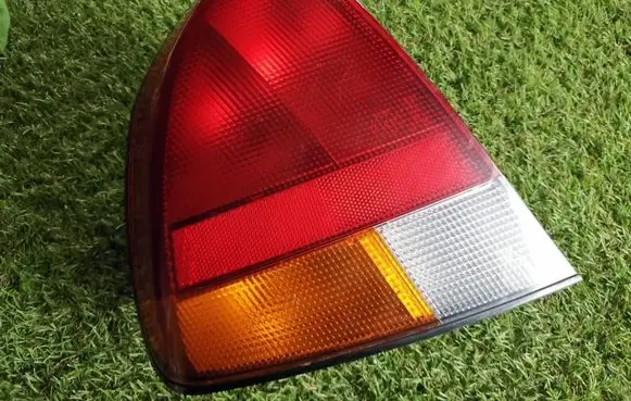 Mitsubishi Carisma Rear/tail lights