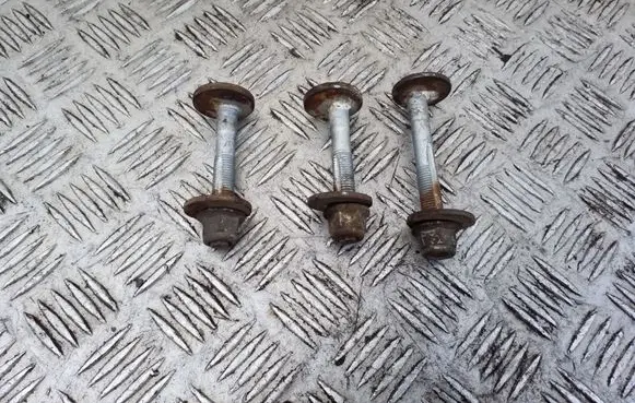 Volkswagen PASSAT CC Rear suspension camber bolt 