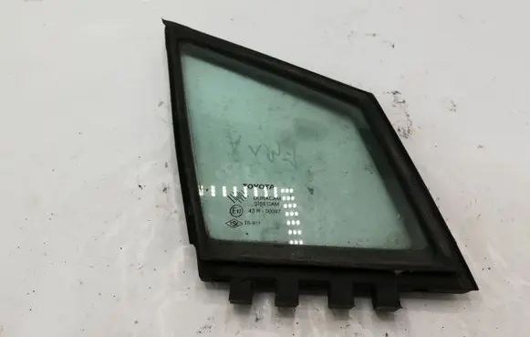 Toyota Corolla Verso E121 Front door vent window glass four-door 682150F010