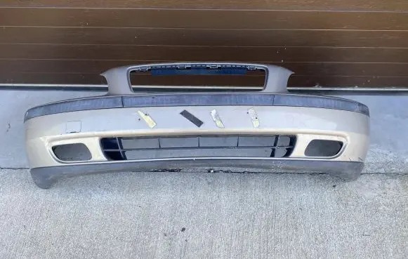 Volvo V70 Front bumper