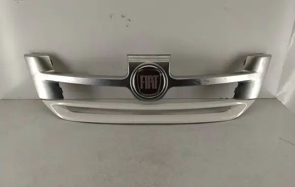 Fiat Freemont Front bumper upper radiator grill 55000804AA 00000019591 301286131