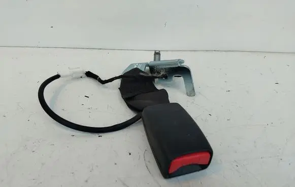 Nissan Qashqai Rear seatbelt buckle 308333210