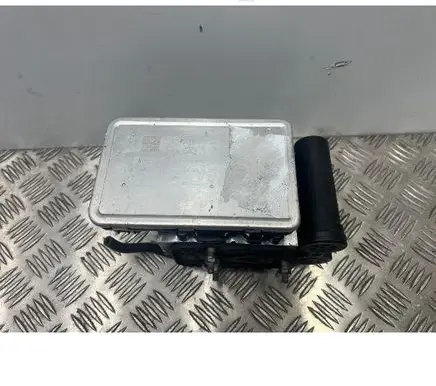 Mercedes-Benz GLC C254 Air suspension compressor/pump A2069010708