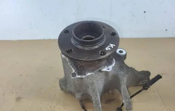 BMW 6 F12 F13 Rear wheel hub 6852893 ALS17M 0201