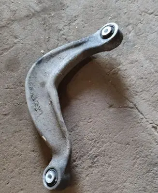 Rear control arm