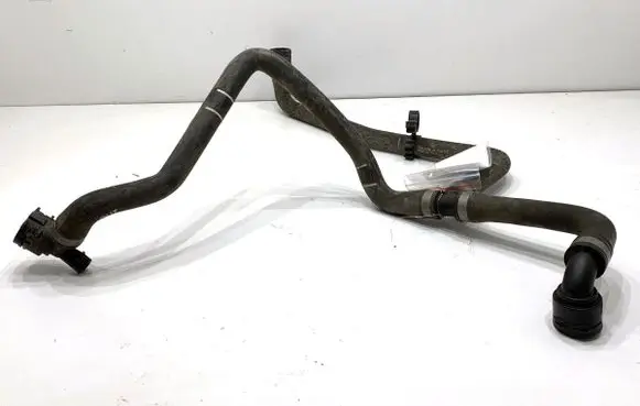 Mercedes-Benz Sprinter W907 W910 Engine coolant pipe/hose A9105000400