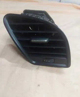 Audi A4 S4 B8 8K Dashboard side air vent grill/cover trim 8K1820902C