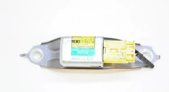 Toyota Prius (XW20) Airbag deployment crash/impact sensor 8983447020