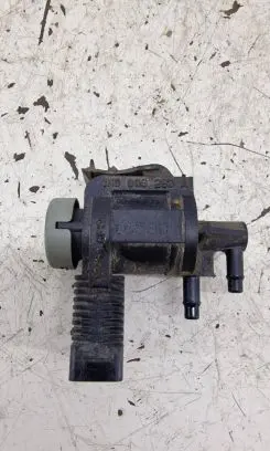 Audi A4 S4 B8 8K Turbo solenoid valve 1K0906283A