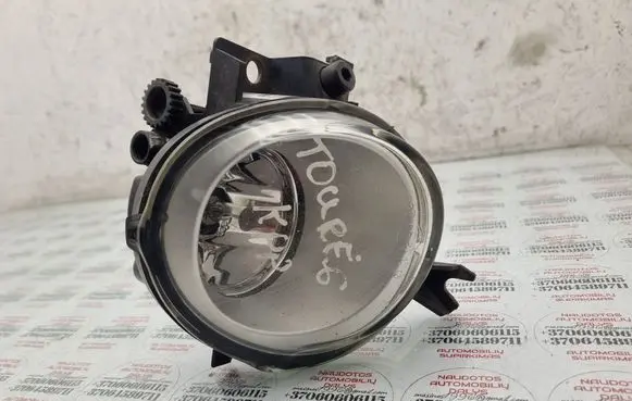 Volkswagen Touareg I Front fog light 7L6941699B