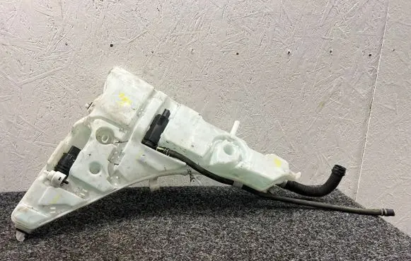 BMW X5 F15 Windshield washer fluid reservoir/tank 7292424