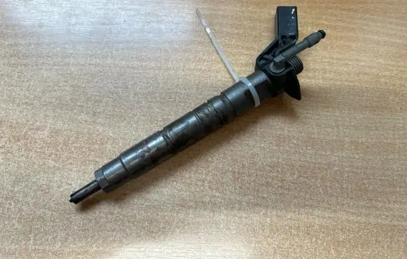 Mercedes-Benz GLC X253 C253 Fuel injector A6510702987
