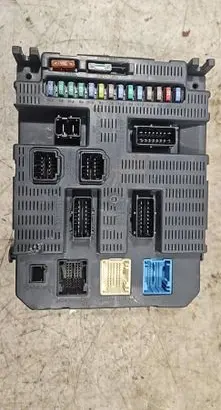 Peugeot Expert Comfort/convenience module 9663798380 BSI2004P0700 1272903111107