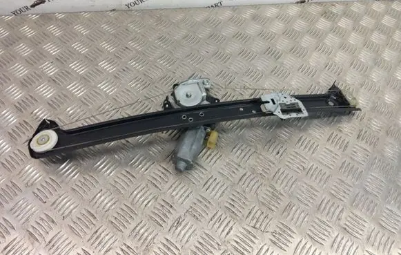 BMW X5 E53 Rear door window regulator motor 8362064