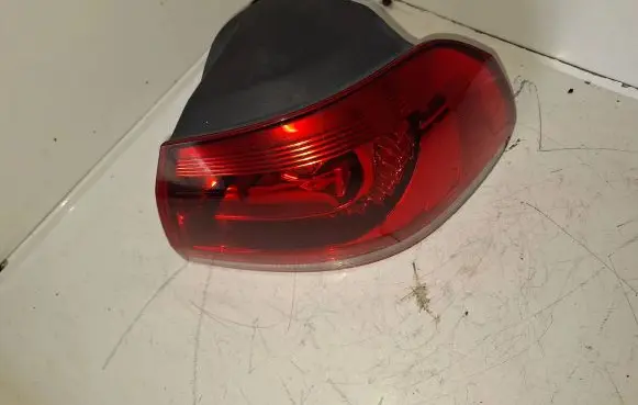 Volkswagen Golf VI Front indicator light