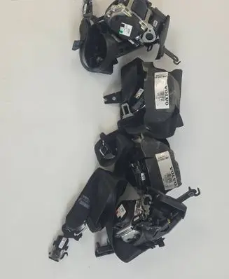 Volvo V60 Front seatbelt 32131277