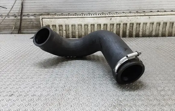 Peugeot 407 Intercooler hose/pipe