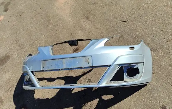 Seat Altea Front bumper 5P9807221