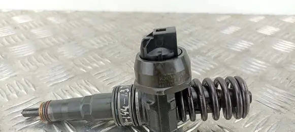 Audi A4 S4 B7 8E 8H Fuel injector 038130080X 0986441527