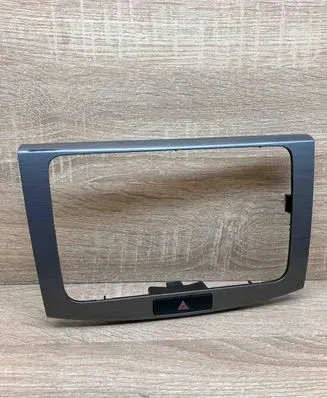 Volkswagen PASSAT B7 Radio/GPS head unit trim 3AA858069H
