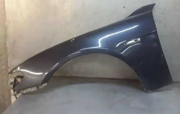 BMW 7 E65 E66 Fender
