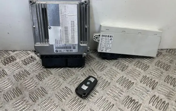 BMW 3 E90 E91 Engine ECU kit and lock set 7799856 0281012707 6981416