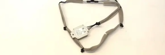 Suzuki SX4 S-Cross Aerial GPS antenna 3B325-63T10
