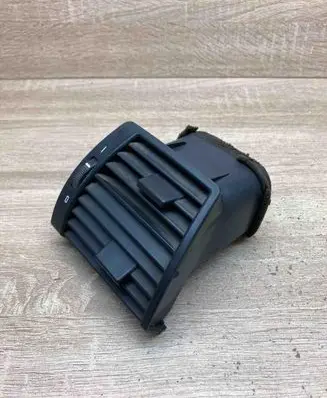 BMW X5 E53 Dashboard side air vent grill/cover trim 8402216