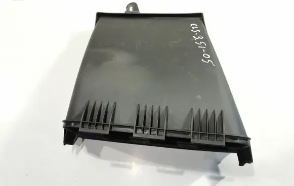 Mercedes-Benz CLS C219 Air filter box 2118300003