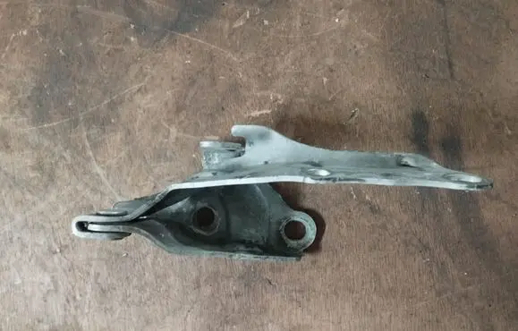 Lexus GS 300 400 430 Engine bonnet/hood hinges