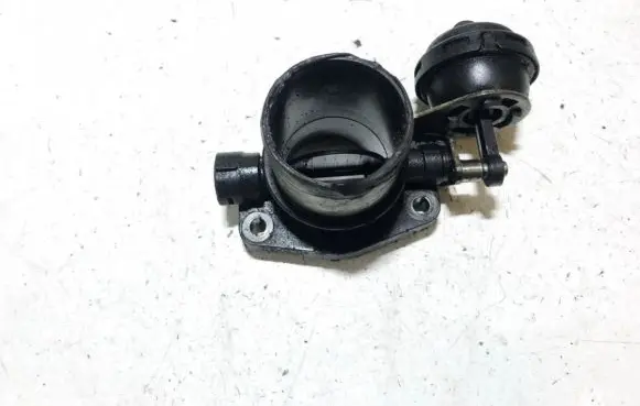 Mitsubishi Space Star Throttle valve