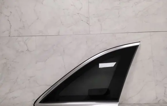 Mercedes-Benz GLC C253 Rear side window A2536703800