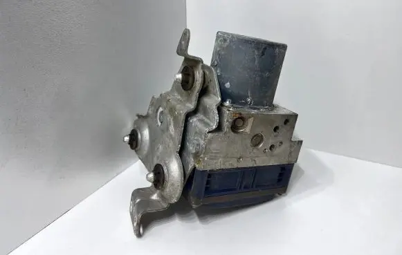 Audi A6 S6 C7 4G ABS Pump 4G0907379J
