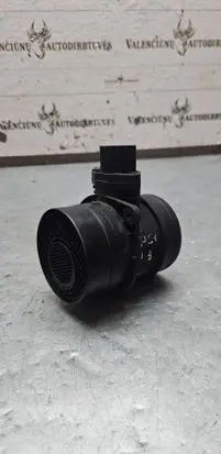 Volkswagen Golf III Mass air flow meter 0281002461 074906461B