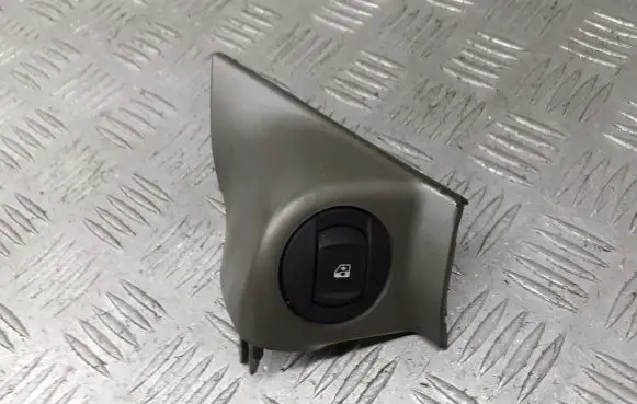 Renault Vel Satis Quarter vent window switch BRAK