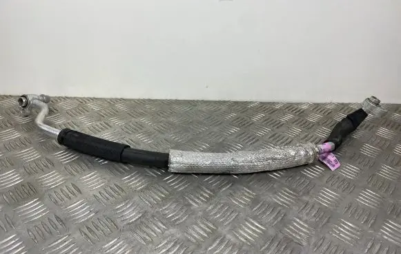 Jeep Grand Cherokee Air conditioning (A/C) pipe/hose 68217218AD