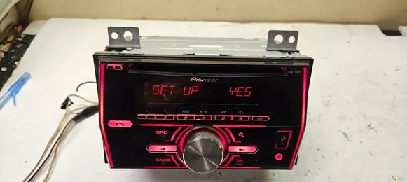 Subaru Forester SG Radio/CD/DVD/GPS head unit FHX700BT PIONEER 10R038420