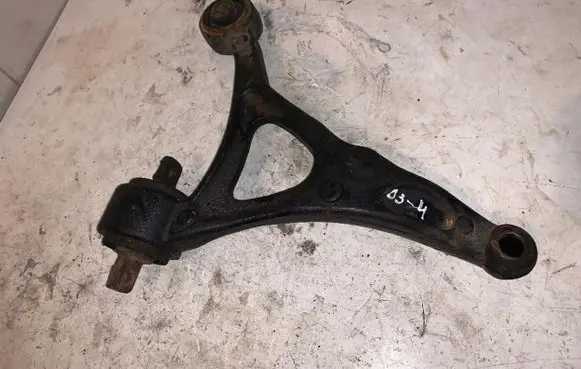 Volvo XC90 Front lower control arm/wishbone D34