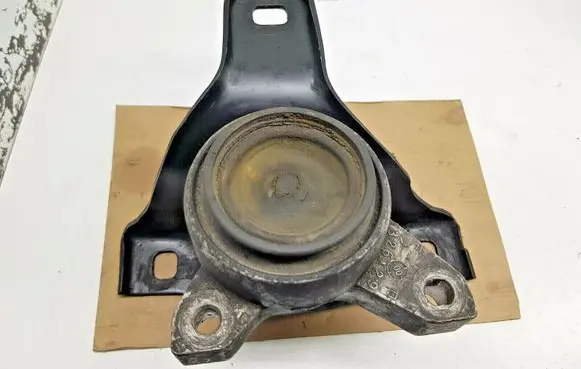 Ford Focus Engine mount bracket 98AB6037AG