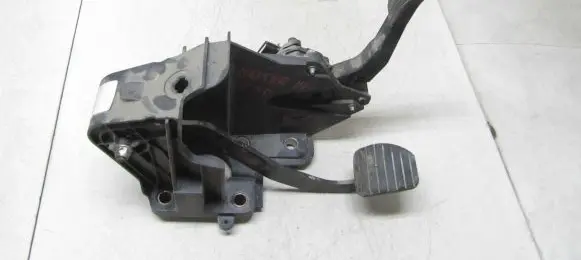 Renault Master III Accelerator throttle pedal 180107523R