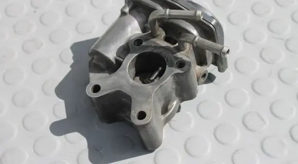 Nissan Navara D40 Throttle valve 5X00D